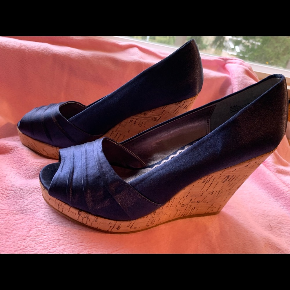 Nordstrom Boutique Navy Blue Platform Peep Toe Cork Heels